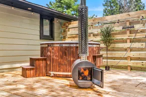 Cozy Ranch by the Lake w/Hot Tub in the Mountains - Image 4