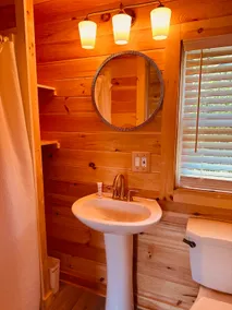 Saratoga Cabins -#5 *New* - Image 4