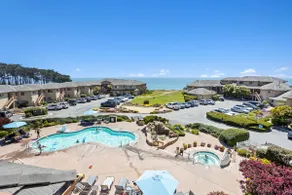 Seascape Oceanview Luxury 2B w/theater walk2beach - Image 3