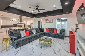 6bdrm Mansion 10min from Strip - Image 3