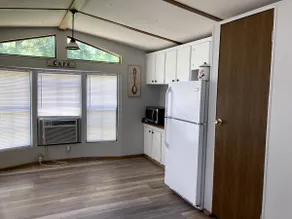 Comfortable Home Away From Home - Image 4
