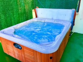 Casa Hermosa: Exclusive Villa with Pool & Jacuzzi - Image 3