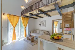 Deluxe apartment with pool view - Image 3