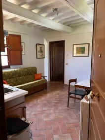 Tuscany heart pool apartment - Image 2