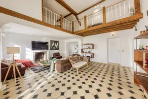 Charming 240m2 house with additional 80 m2 detached building - Image 5