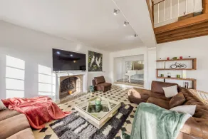 Charming 240m2 house with additional 80 m2 detached building - Image 3