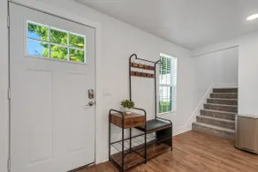 Luxury Modern Home In S Lakeland - Image 2