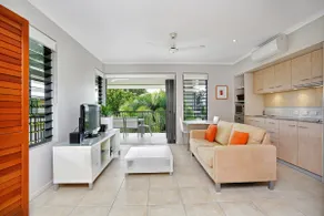 1-Bedroom Apt in the Heart of Trinity Beach - Image 3