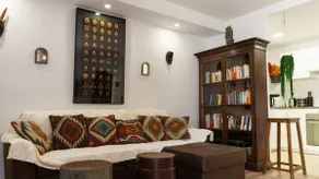 SeaHomes Vacations - Centric Apt 100m Beach and PKG - Image 2