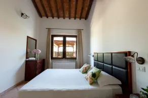 Three-room apartment with attic - Image 2