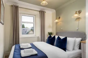 Central Cathedral Apartment - Image 2