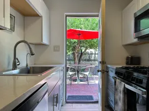 ”Mi Casita es tu Casita” (My House is your House) - Image 4
