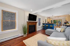 Quaint Downtown Jamestown Home - Image 4