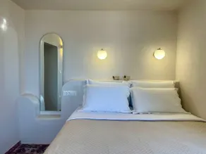 Okeanos Suite 2, Panoramic sea & garden view - Image 4
