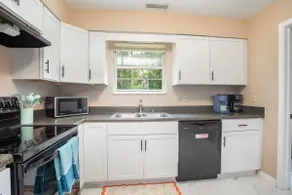 Stay Near Ark Encounter | Cozy 2BR Duplex - Image 5