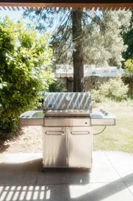 Grass Valley Home with Hot Tub - Image 4