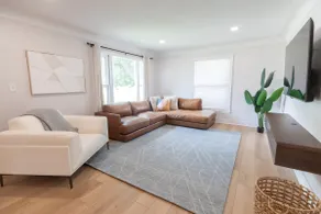 Modern Grandville Abode Foosball/Wi-Fi/10min to GR - Image 3