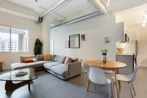 V-Spacious Condo-Rooftop Pool & Spa-Central Locale - Image 4
