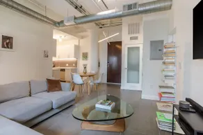 V-Spacious Condo-Rooftop Pool & Spa-Central Locale - Image 3
