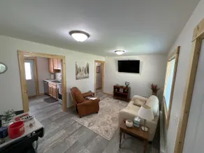 Dad’s Midtown Masterpiece - Image 3