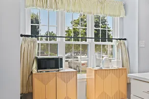 Modern Retreat | 4BD 3.5BA | 15 min to IAD Airport - Image 5