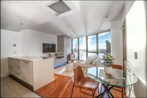 Breathtaking Harbour Views - Image 2