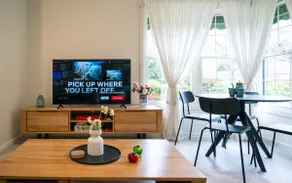 Dandenong Central - Plaza 7min walk, pet friendly! - Image 3