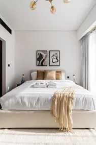 Stylish 1BR with DIFC Skyline and Zabeel Views - Image 2
