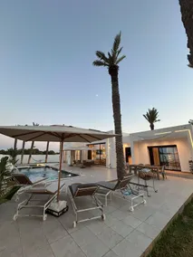 Villa Les Palmiers • Private pool & Jacuzzi • - Image 3