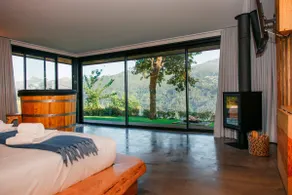 Rustic Bungalow - Image 3