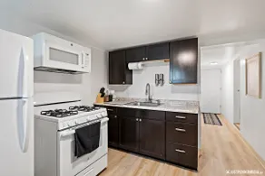 3Cozy Basement Unit Private entrance 2beds - Image 3