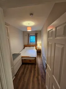 Full Apartment in Castleknock next to bus & train - Image 2