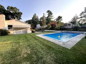 Charming North Fork escape by the beach - Image 2