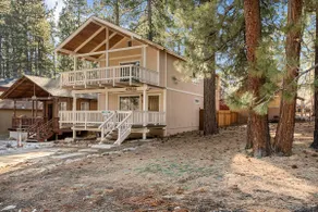 The Bear Den - Walk to Lake & Village, Game Room, and Hot Tub! - Image 5