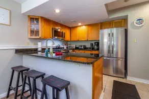 3 BR Ski-in/Ski-Out Fireplace, Pool, Full Kitchen - Image 5