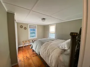 The Walnut Apartment - Image 5
