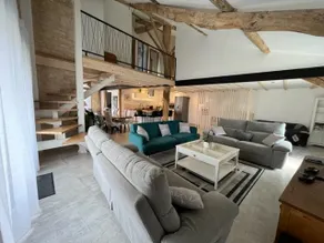The Barn of the Peddlers - Image 2
