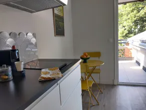 Renovated flat with terrace, wifi, bike rack - Image 5