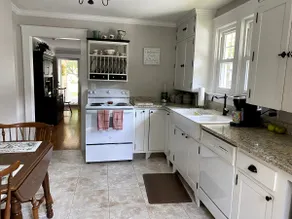 Lovely Home in Quiet Neighborhood Near Dow Garden - Image 3