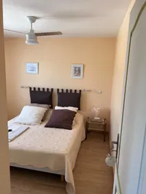 Apartment on the 1st floor of a villa - Image 3