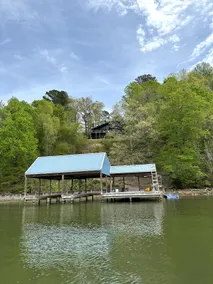 Cozy Sunset Lakehouse - Image 3