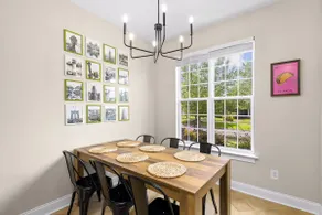 2 Story Townhome near Birkdale - Image 4