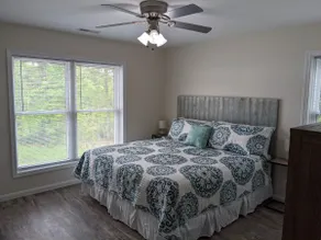 Spacious cozy beautiful getaway. - Image 5
