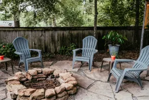Mr. Hoover's Humble Hangout - Image 3
