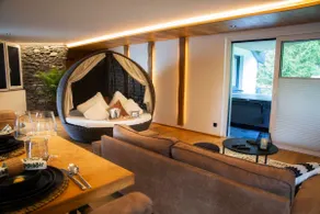 Cozy Forest Wellness Suite - Image 2