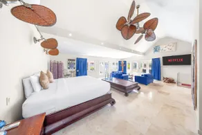 Luxury 6BR Nature's dream Villa by Bocobay - Image 2