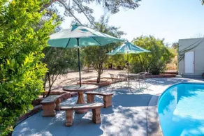 Pool House in Exclusive Sam Hughes Neighborhood - Image 3