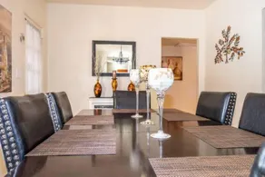 Pool House in Exclusive Sam Hughes Neighborhood - Image 5