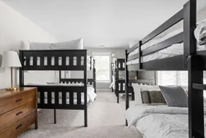 Sleeps 22-Downtown Westfield-Near Grand Park! - Image 3