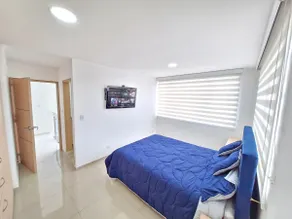 House in the center with terrace and great location - Image 5